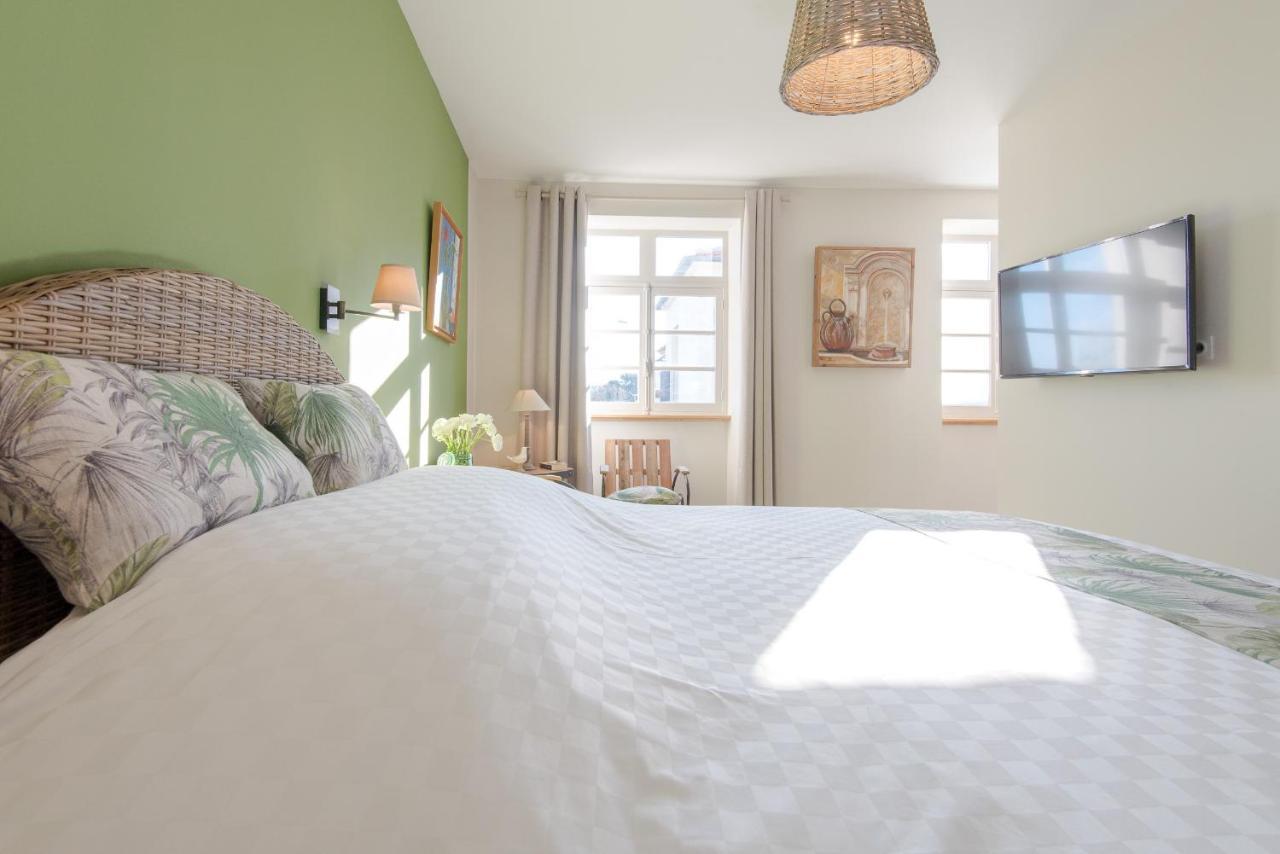 Sur Le Quai Bed and Breakfast Carcassonne Exteriör bild